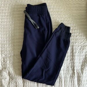 FIGS high waisted Zamora scrub jogger pant. Size XS Tall.